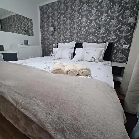 Balcescu Apartment